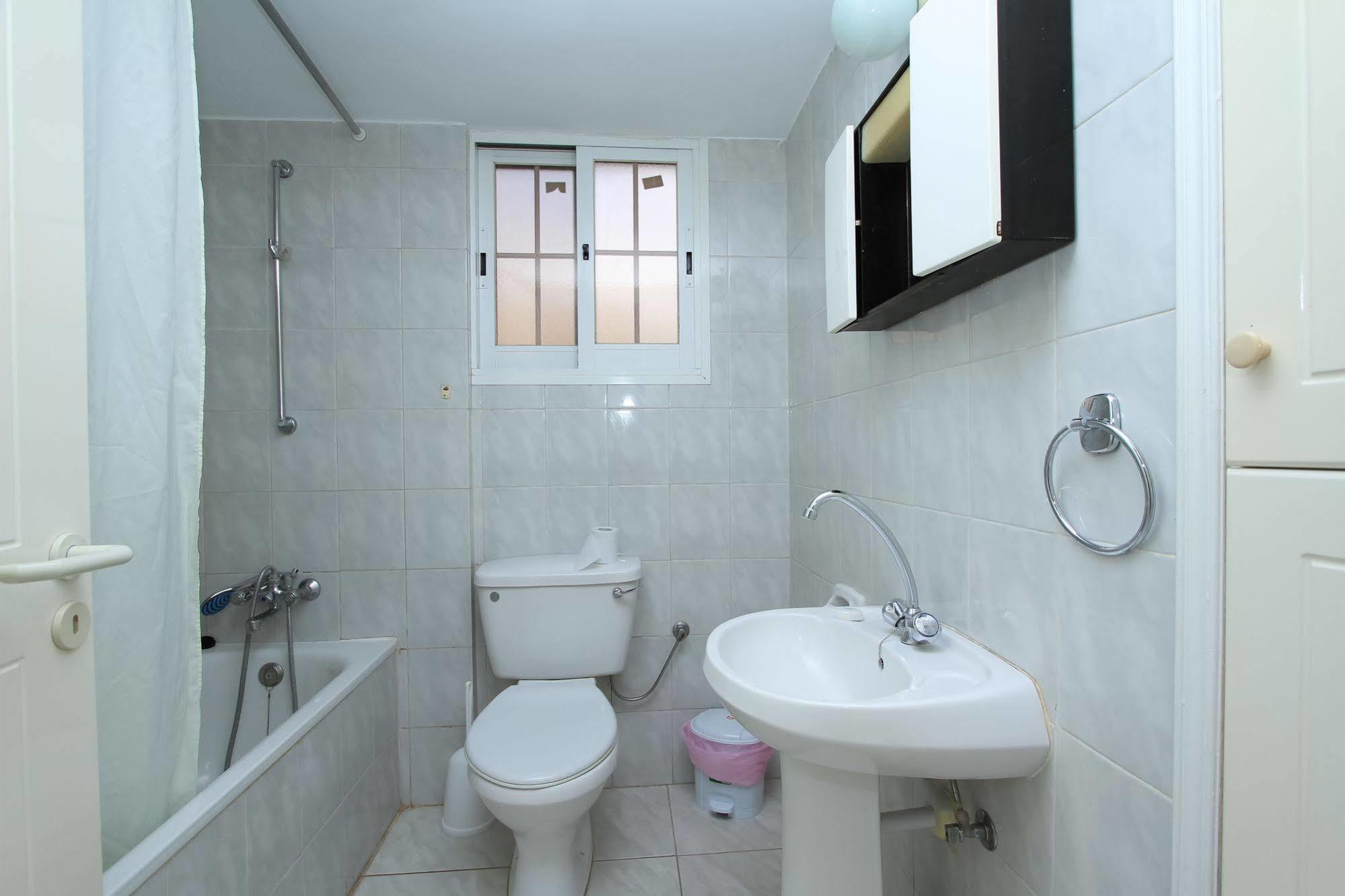 Apartamento Santa Barbara Complex Limassol Exterior foto